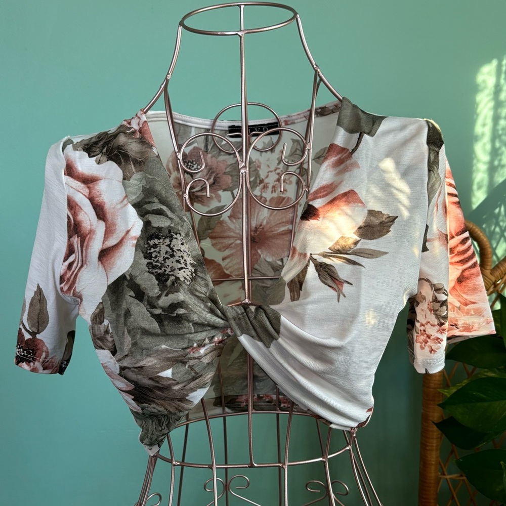 Floral Wrap Top (S/M)